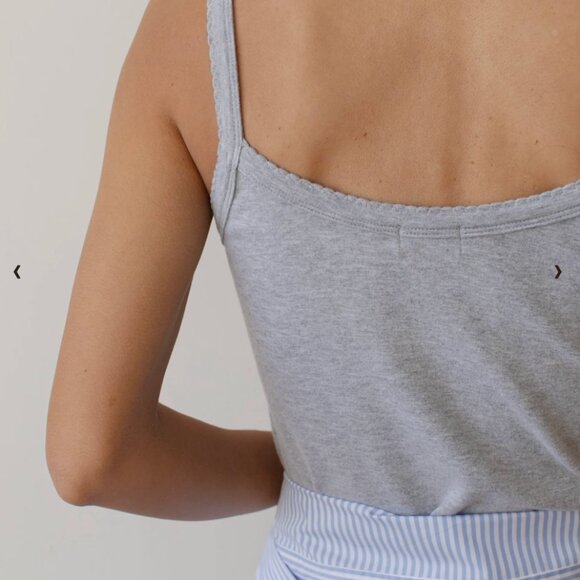 Donni Baby Ribbed Scallop Tank - Picture 3 of 7